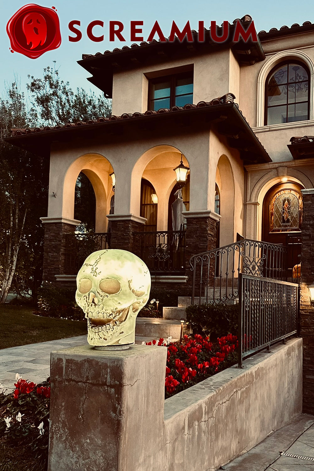Spooky 20" Giant Skull Animatronic Lamp Prop