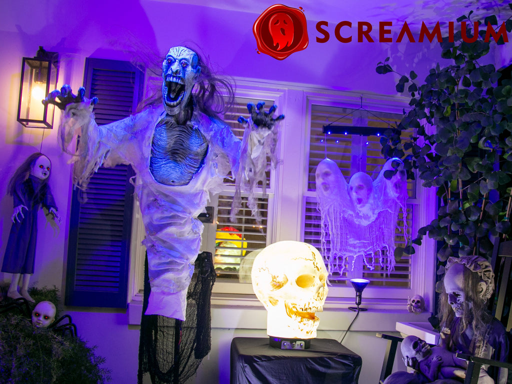 Spooky 20" Giant Skull Animatronic Lamp Prop