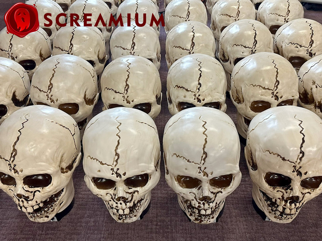 Spooky 20" Giant Skull Animatronic Lamp Prop