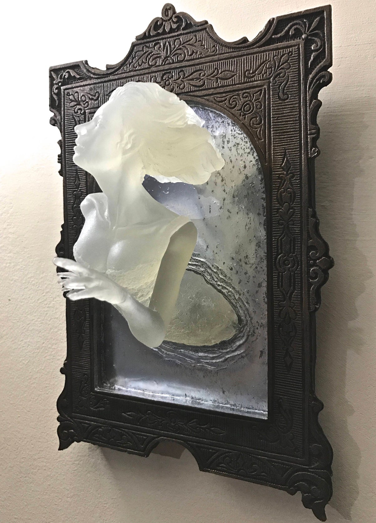 Spooky Glow-in-the-Dark "Ghost in the Mirror" Plaque
